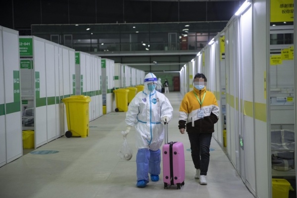 上海最大的集中隔离点连夜收治1080人,医疗队准备了炒年糕面包酸奶等宵夜休闲区蓝鸢梦想 - Www.slyday.coM 上海最大的集中隔离点连夜收治1080人,医疗队准备了炒年糕面包酸奶等宵夜休闲区蓝鸢梦想 - Www.slyday.coM