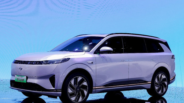 东风奕派北京车展再上新，家庭智能大型SUV eπ008预售订单破万