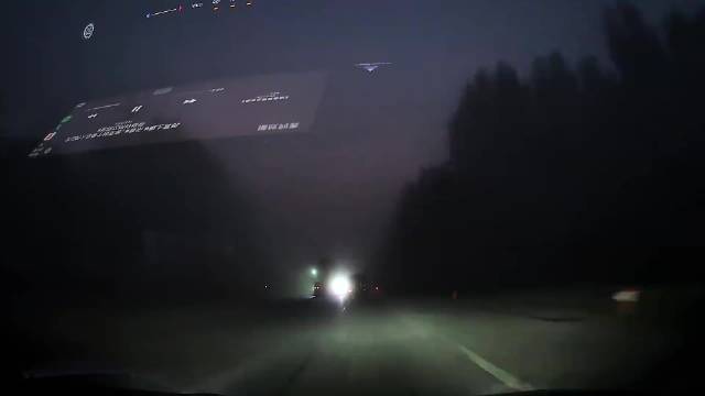 年少有为艾瑞泽 爱情不会有挫折