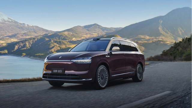 赛力斯2025半年报：营收利润双增，问界新品大卖