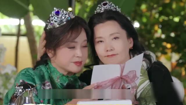 看到这季一路繁花收官大伙依依惜别，才发现她们都是重情重义的人