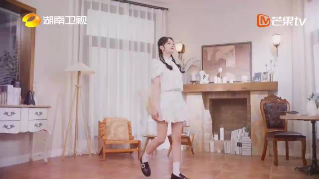 林允带来清脆爽口的凉拌菜，看着就好吃丨中餐厅