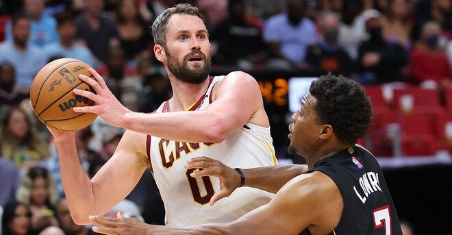 詹姆斯狂砍38分率领湖人逆转取胜 NBA战报揭晓关键战役细节