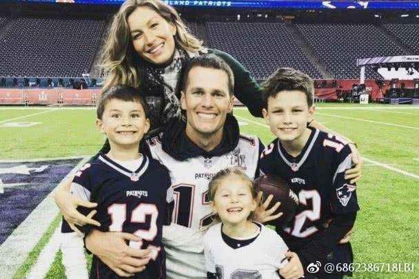 首席名模娇妻在左,七个超级碗冠军在右,人生赢家布雷迪要退役了?休闲区蓝鸢梦想 - Www.slyday.coM 首席名模娇妻在左,七个超级碗冠军在右,人生赢家布雷迪要退役了?休闲区蓝鸢梦想 - Www.slyday.coM