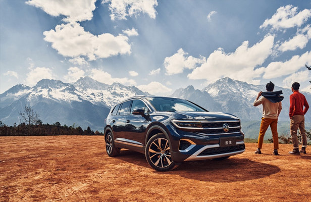 三排座SUV才是三胎家庭的正解?途昂揽境怎么选休闲区蓝鸢梦想 - Www.slyday.coM 三排座SUV才是三胎家庭的正解?途昂揽境怎么选休闲区蓝鸢梦想 - Www.slyday.coM