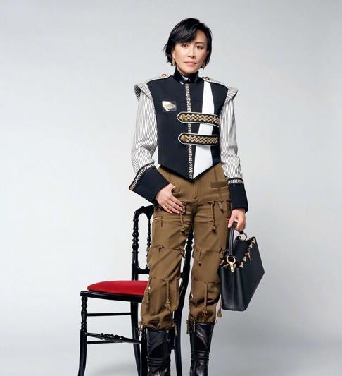 刘嘉玲、刘诗诗、迪丽热巴、舒淇、钟楚曦等明星为奢侈品牌宣传照休闲区蓝鸢梦想 - Www.slyday.coM 刘嘉玲、刘诗诗、迪丽热巴、舒淇、钟楚曦等明星为奢侈品牌宣传照休闲区蓝鸢梦想 - Www.slyday.coM