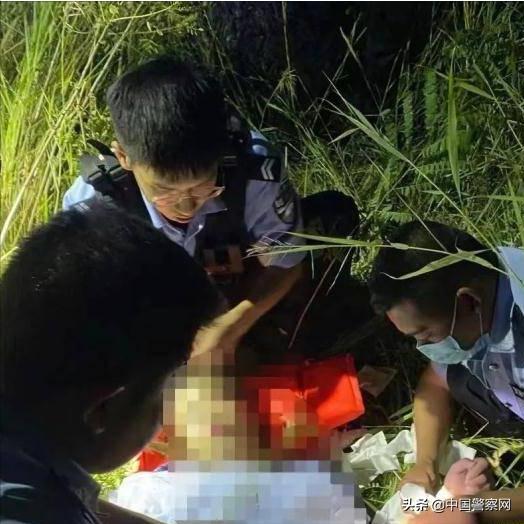 跳入急流!吴忠民警黄河中勇救轻生女子休闲区蓝鸢梦想 - Www.slyday.coM 跳入急流!吴忠民警黄河中勇救轻生女子休闲区蓝鸢梦想 - Www.slyday.coM