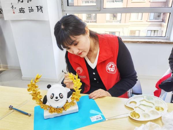 助力冬奥、创意十足!面塑冰墩墩、剪纸冰墩墩、针织冰墩墩都来了休闲区蓝鸢梦想 - Www.slyday.coM 助力冬奥、创意十足!面塑冰墩墩、剪纸冰墩墩、针织冰墩墩都来了休闲区蓝鸢梦想 - Www.slyday.coM