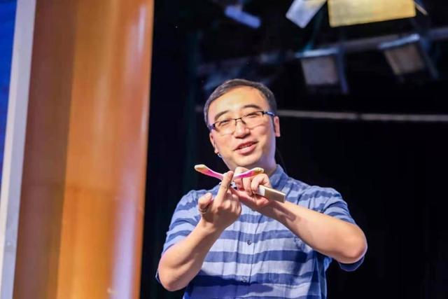 考清华和中彩票选哪个?李永乐:你上5000次清华都中不了一次大奖休闲区蓝鸢梦想 - Www.slyday.coM 考清华和中彩票选哪个?李永乐:你上5000次清华都中不了一次大奖休闲区蓝鸢梦想 - Www.slyday.coM