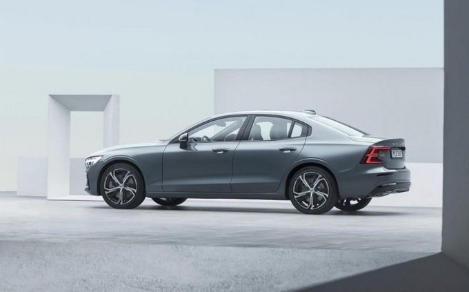 沃尔沃S60和奥迪A4L怎么选,一篇文章给你盘清楚