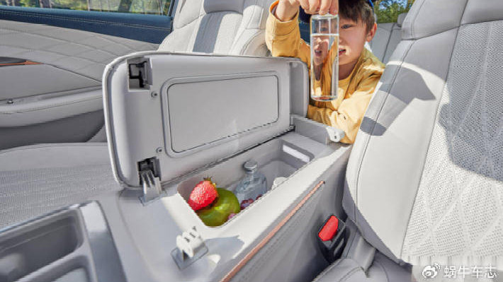 成都车展上新车的奇葩新奇功能配置盘点，有实用也有鸡肋的！