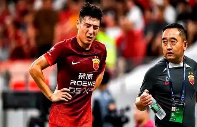 上港3连冠，武磊退役？韩国媒体曾曝料，武磊发声，官宣决定