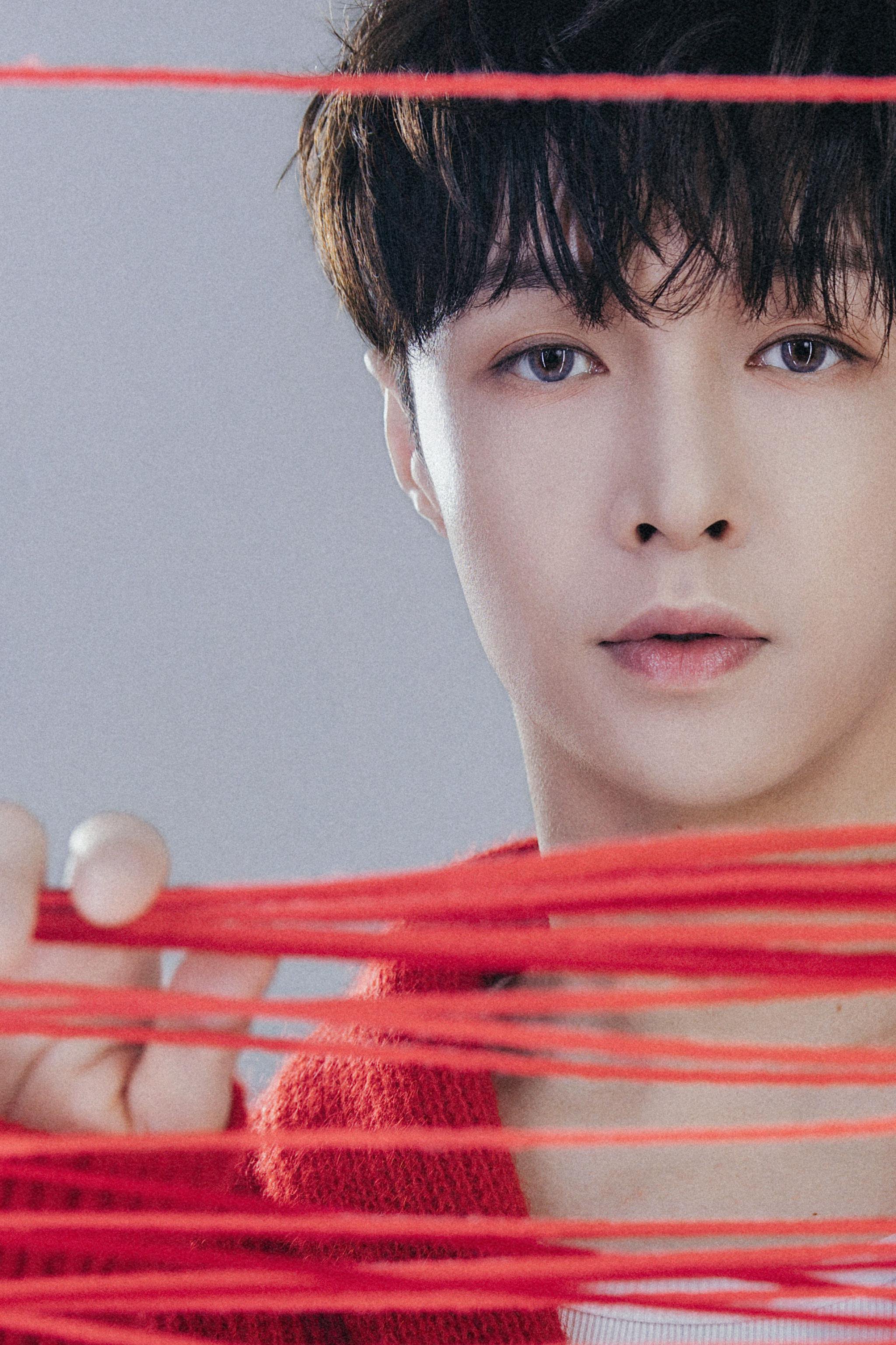 张艺兴红绳编春送祝福