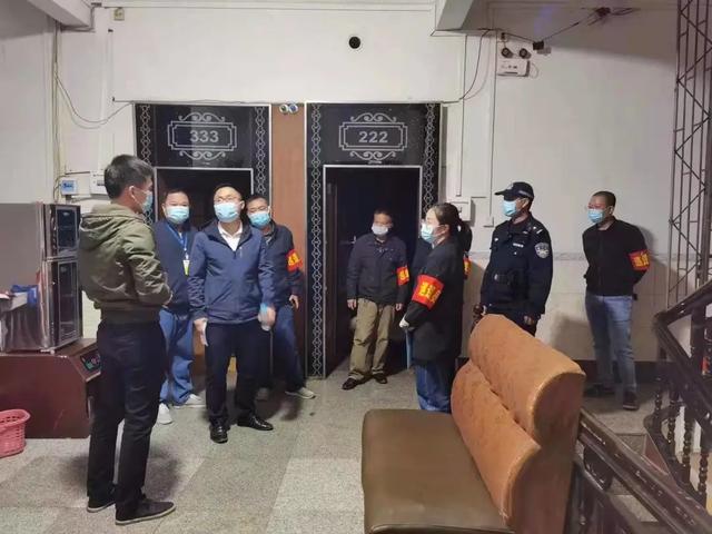 广西东兴新增4例本土确诊,1例为德尔塔进化分支!防城港全警投入抗击疫情休闲区蓝鸢梦想 - Www.slyday.coM 广西东兴新增4例本土确诊,1例为德尔塔进化分支!防城港全警投入抗击疫情休闲区蓝鸢梦想 - Www.slyday.coM
