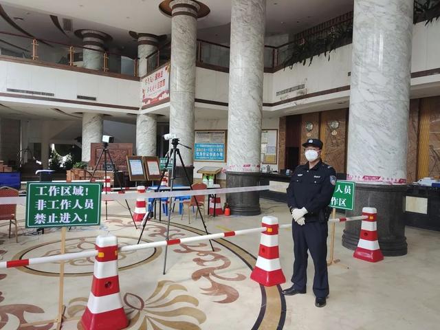 广西东兴新增4例本土确诊,1例为德尔塔进化分支!防城港全警投入抗击疫情休闲区蓝鸢梦想 - Www.slyday.coM 广西东兴新增4例本土确诊,1例为德尔塔进化分支!防城港全警投入抗击疫情休闲区蓝鸢梦想 - Www.slyday.coM