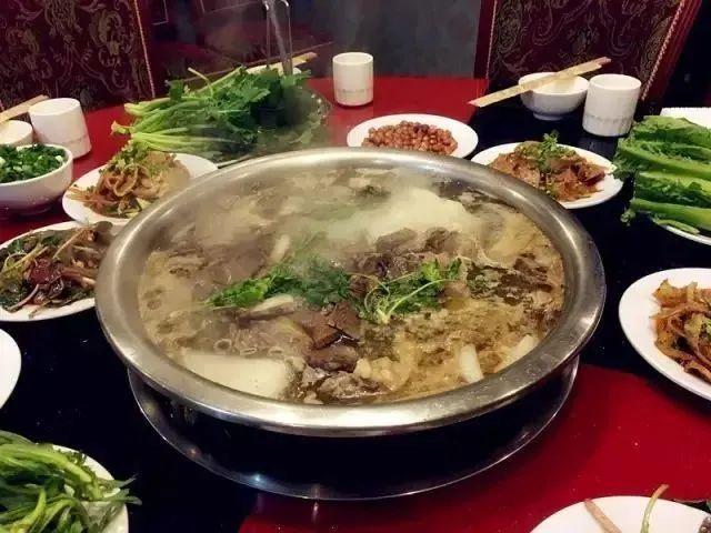 想滑雪?不必跨越南北!