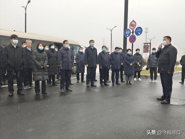 负责人观摩了羲皇大道,宛丘大道提升改造项目,周淮快速通道建设项目