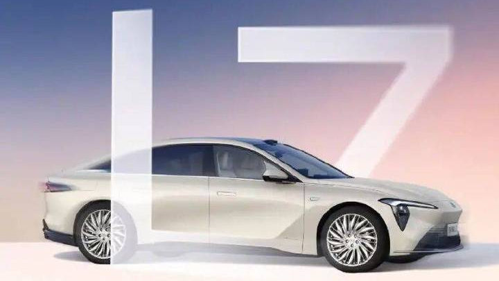 满血Momenta+首发8775芯片+四座头等舱，别克至境L7“炸场”亮相