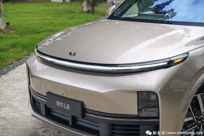 汉兰达对理想L8,燃油对增程式,30多万买多座SUV该选谁?