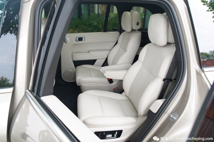 汉兰达对理想L8,燃油对增程式,30多万买多座SUV该选谁?