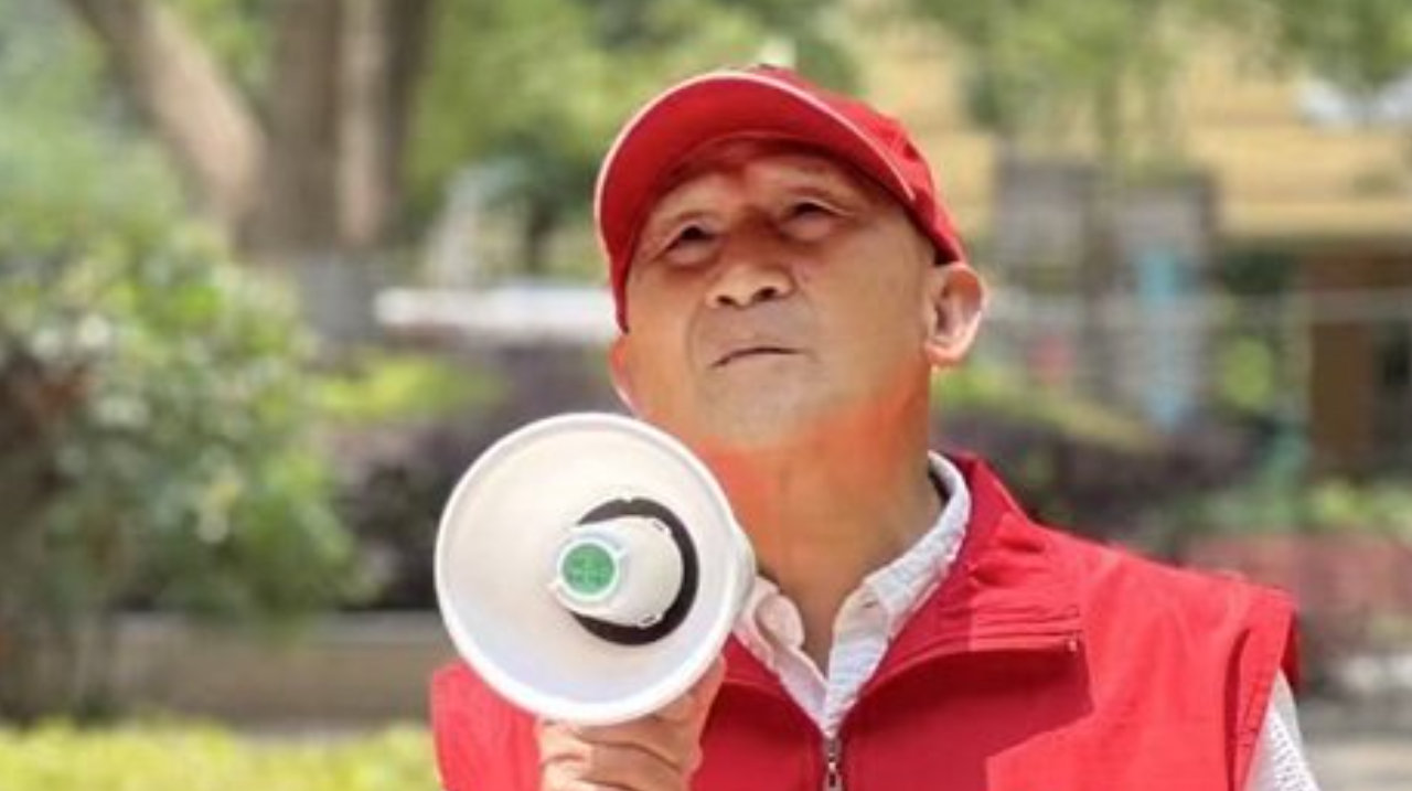 “做了20年志愿者，晚年生活很有意义” 79岁老党员带出最美志愿团