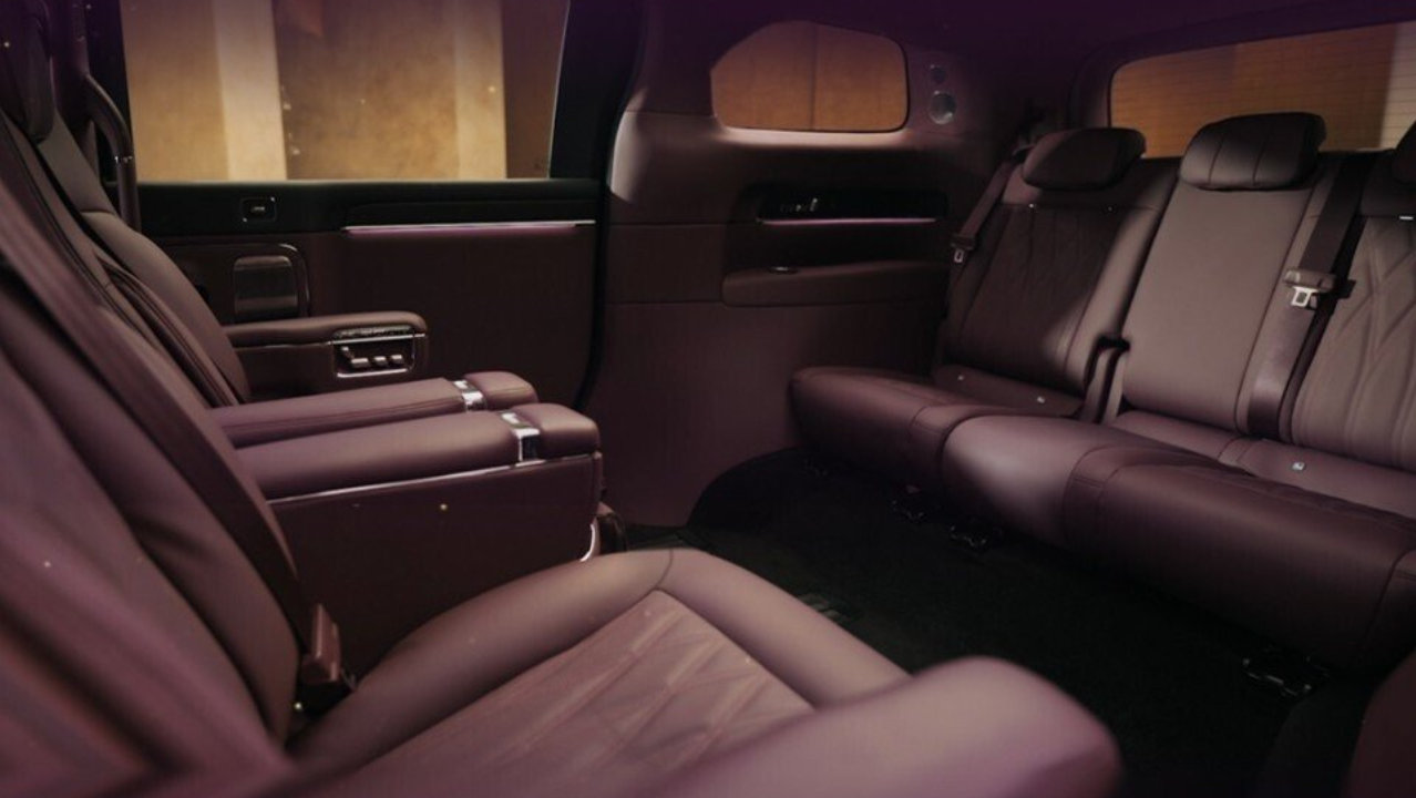 一转动乾坤，智界 V9 开启 MPV 座舱形态新纪元