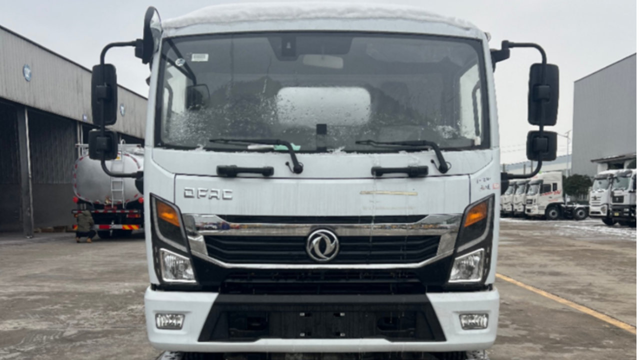 高端品质，可靠安全——东风新一代罐式危化车惊爆登场