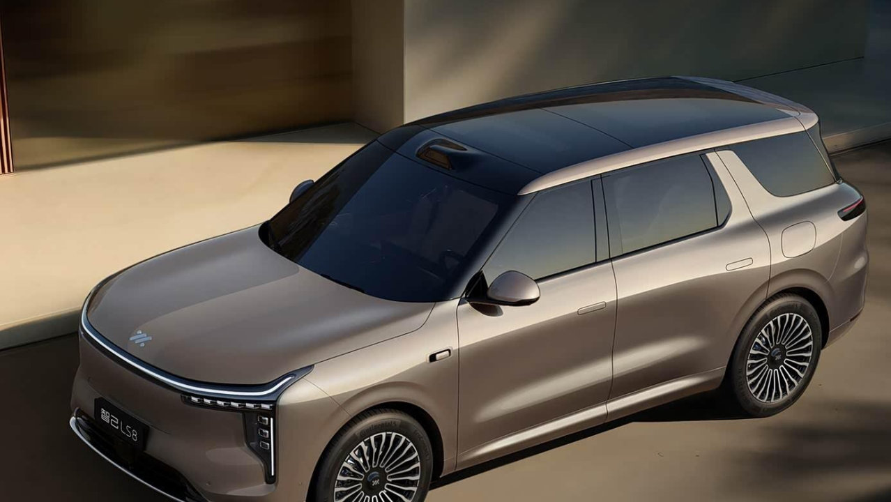 智己LS8卖25.98万，最慌的不是理想问界，是智己LS9的车主