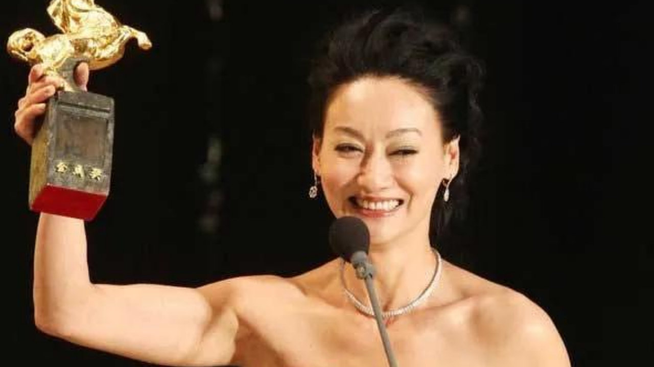 惠英红自曝拿到金像奖后，第二天就去跟老板谈条件