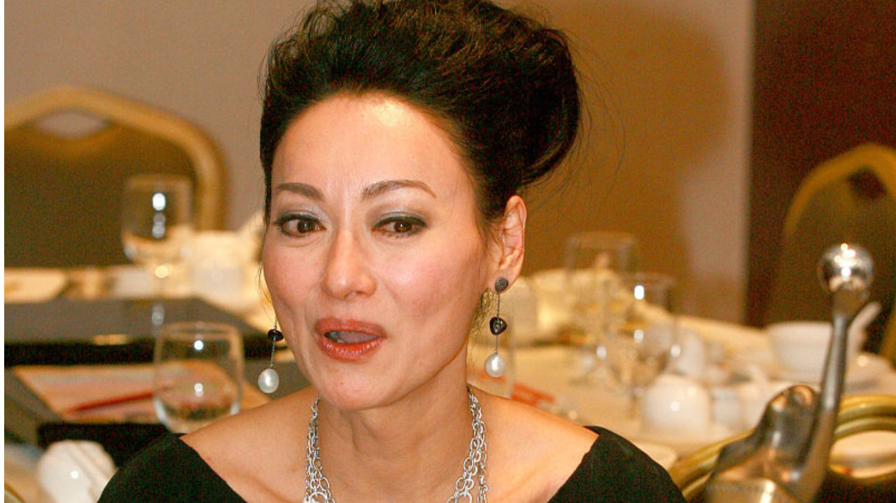 十六楼那纵身一跃：惠英红用生命诠释的职业信仰