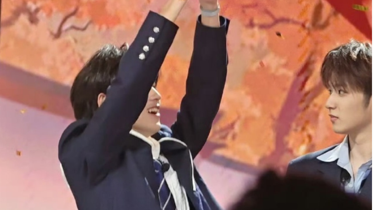 最懂宋亚轩的是刘耀文，九年的友谊养成默契十足，令人羡慕不已