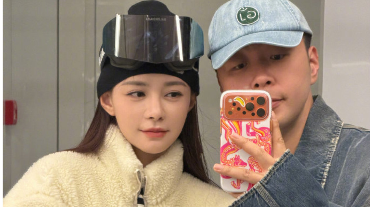 杜海涛恭喜沈梦辰获年度主持人艺人，晒与妻子甜蜜约会照