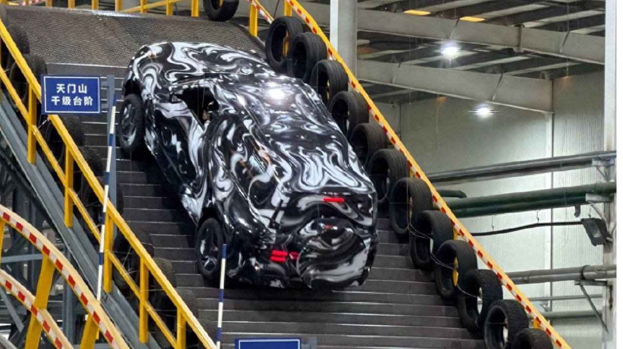 千级天梯实测曝光,仰望U8即将升级登场，颠覆性技术引爆期待