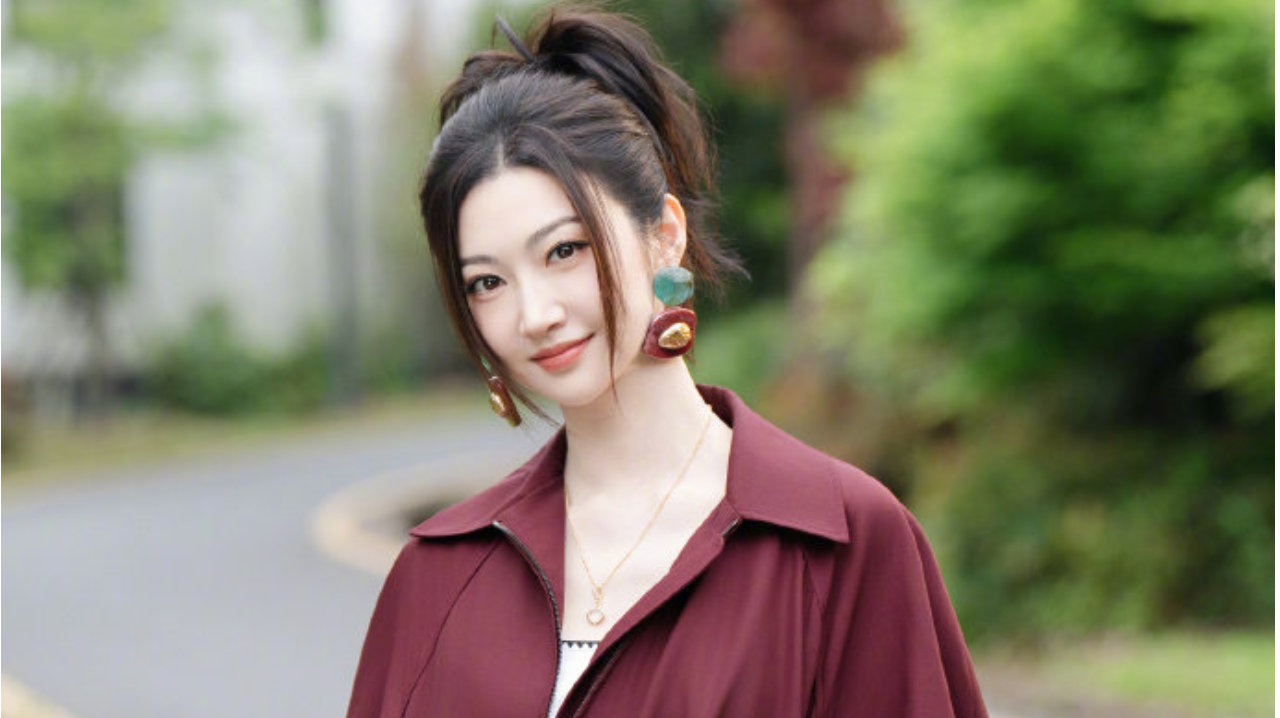景甜否认代孕后，娱乐账号“会拍摄的百晓生”公开质疑辟谣声明