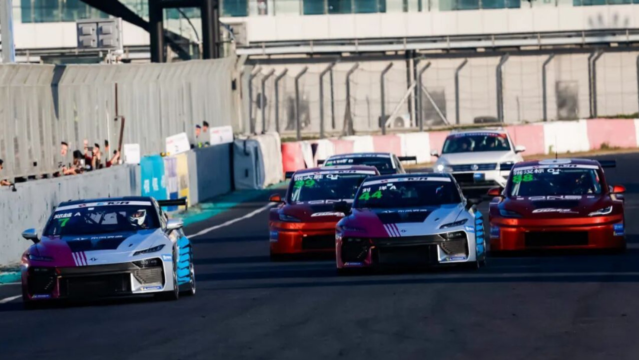 电驱未来 佘山争锋，CTCC电动赛车杯松江佘山站圆满落幕