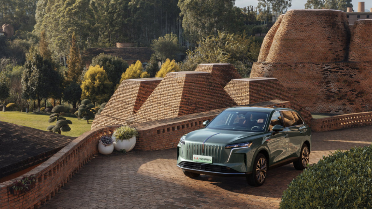 红旗HS6 PHEV正式上市，售价17.88万—22.88万元