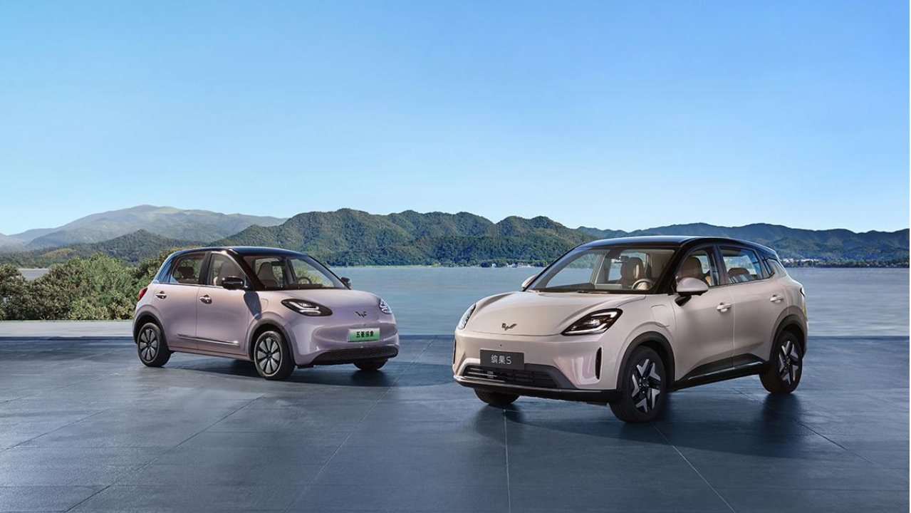 还是五菱懂国人！宏光MINIEV四门版限时低至3.88万起，闭眼入？