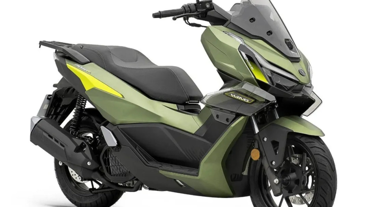 10980元，无极SR150R发布，这个踏板带“破风翼”