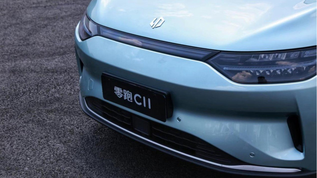 新势力1月销量格局再变：鸿蒙智行夺冠，理想、小鹏“双比同降”