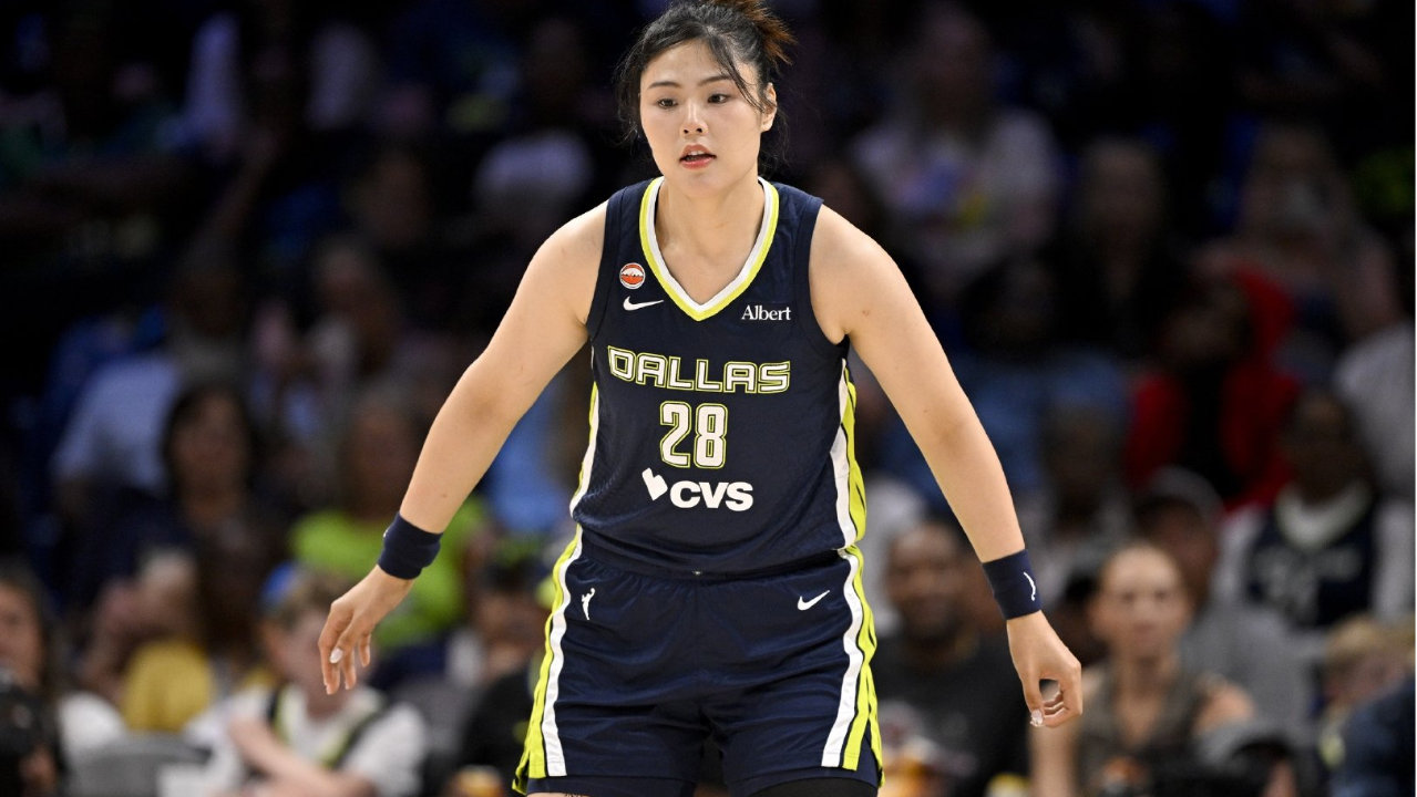 李月汝10+10斩获单项最佳，韩旭首发4中0，两人将正面对决