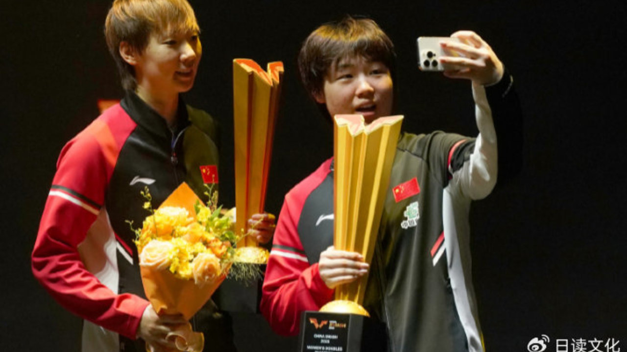 王曼昱/蒯曼3-1早田希娜/朱芊曦，斩获大满贯女双冠军