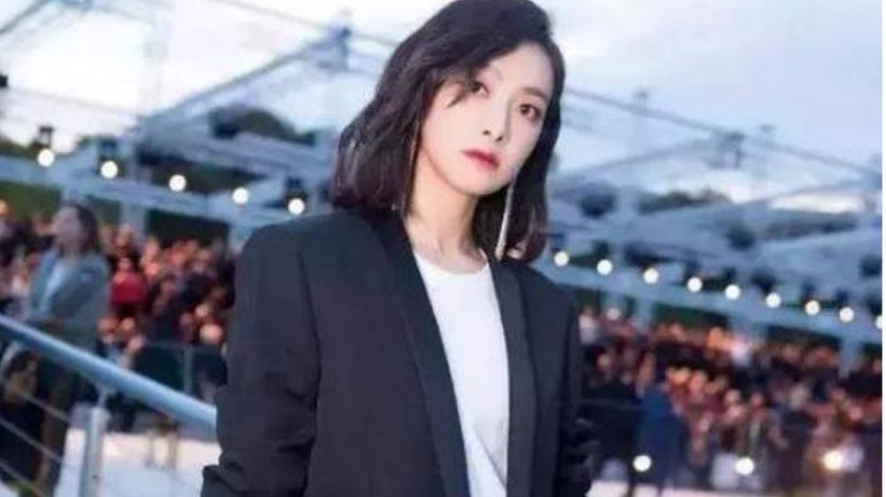 最适合仙女烫发型的7大女星，最美的不是赵丽颖，而是她的专属