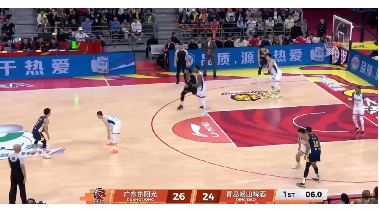 广东男篮基石易主！没胡明轩还能赢，没徐杰真不行？