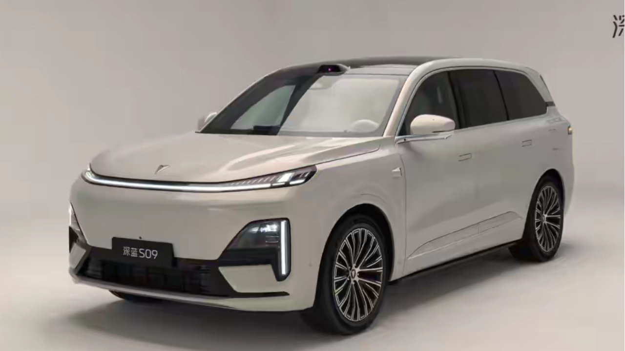 深蓝融资61亿余元：高管否认“钱荒”，称想加大两大战略性投入