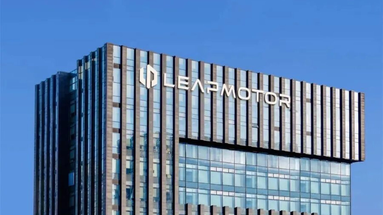 零跑年会“拉胯” 朱江明：有成本意识是好事，但要把事做好