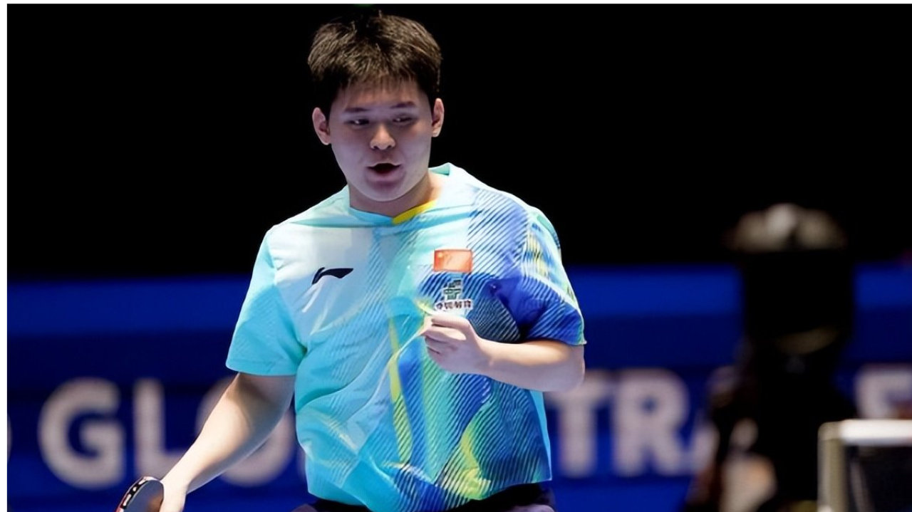 已365天未夺冠！林诗栋大合影全程黑脸：3-1领先户上被逆转太耻辱