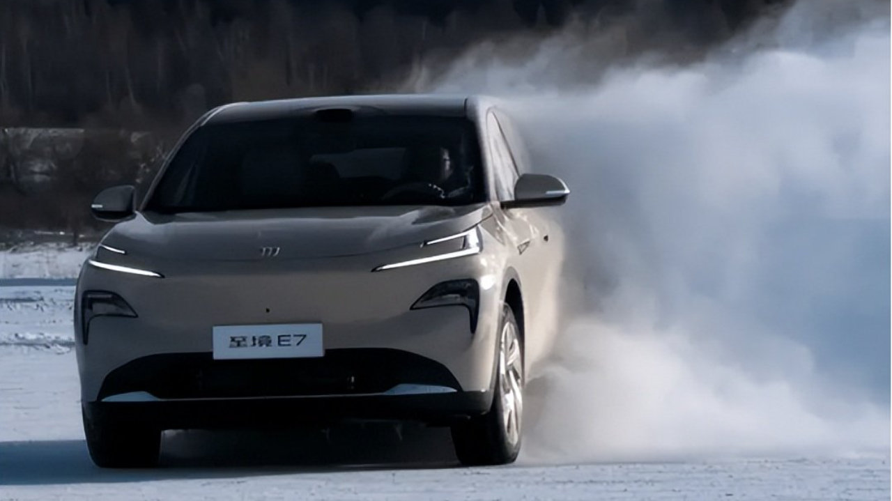 别克至境E7实拍！1.5T插混，纯电160km，配RTD悬架能火吗？