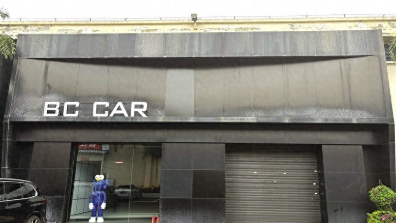 “宝马保时捷总价65.3万，车行老板只付了20万”