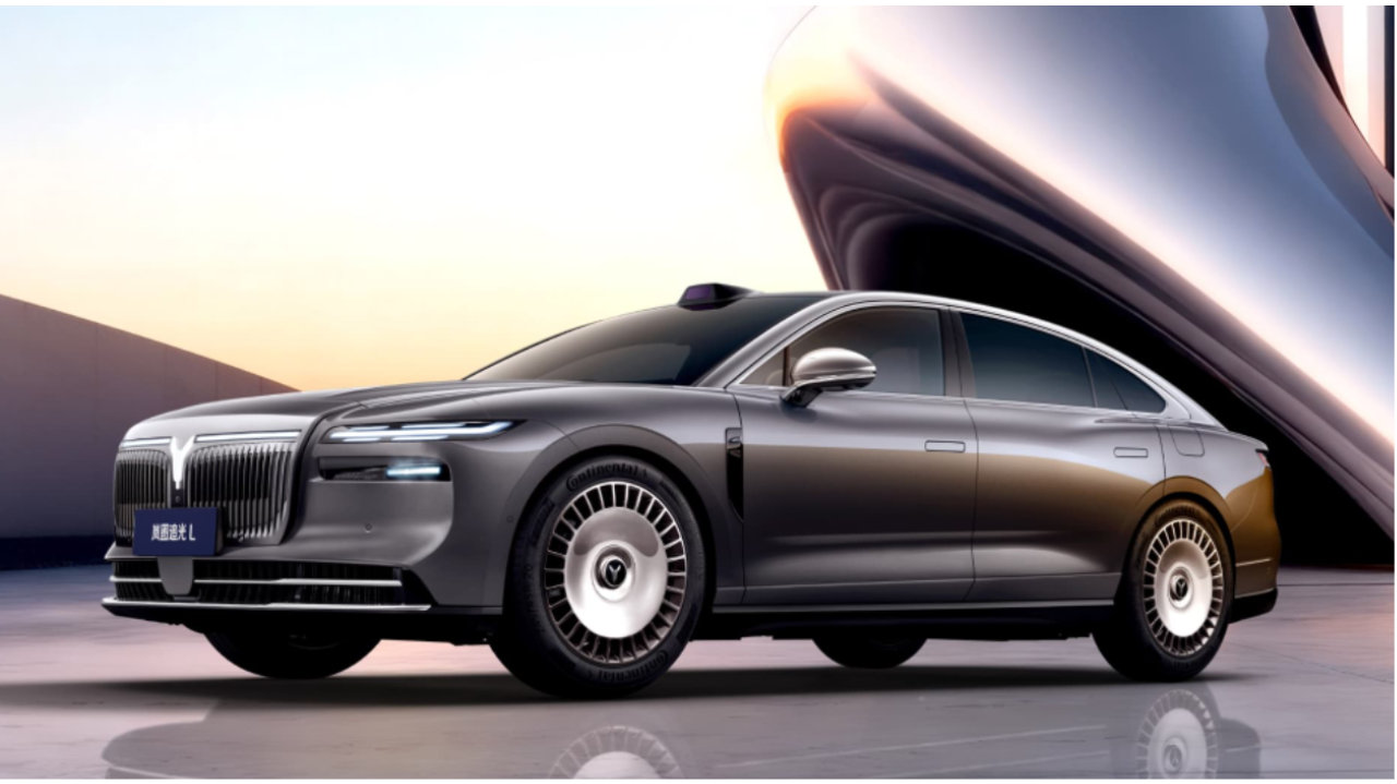 主打硬核性能！2026年岚图追光 L 搅动 30 万新能源插混轿车市场