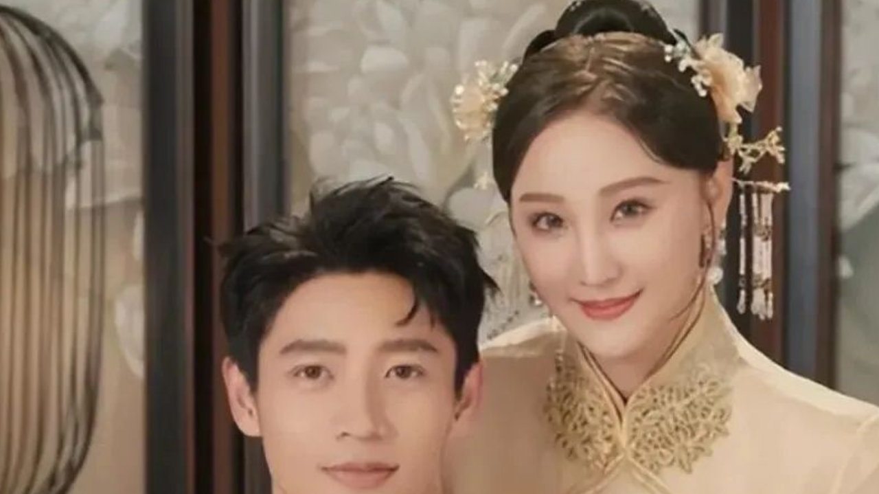 40岁魏晨近况曝光！娶初恋于玮生下一子，如今婚姻幸福成人生赢家